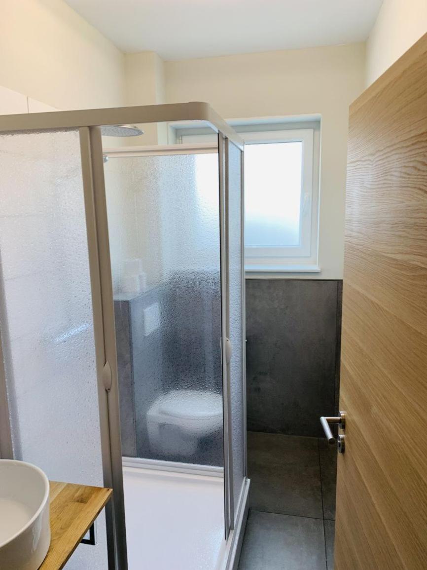 Gäste und Messezimmer Adelheidsdorf Exterior foto
