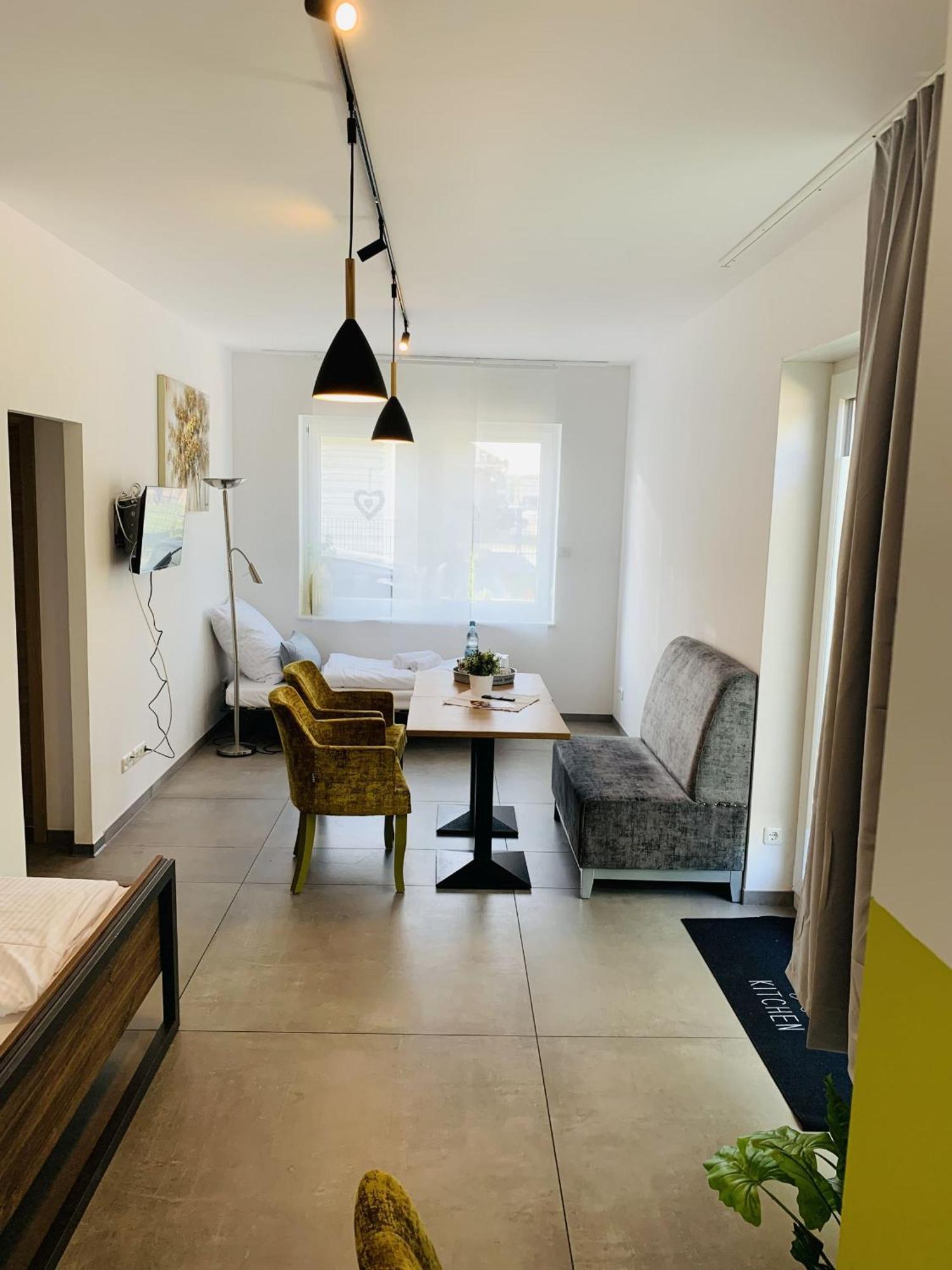 Gäste und Messezimmer Adelheidsdorf Exterior foto